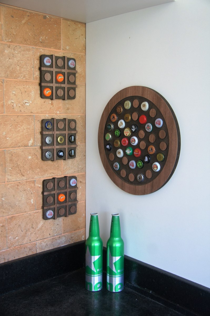 Painel decorativo circular para 42 tampinhas + Display "Jogo da Velha" ou Porta Panelas para 9 tampinhas
